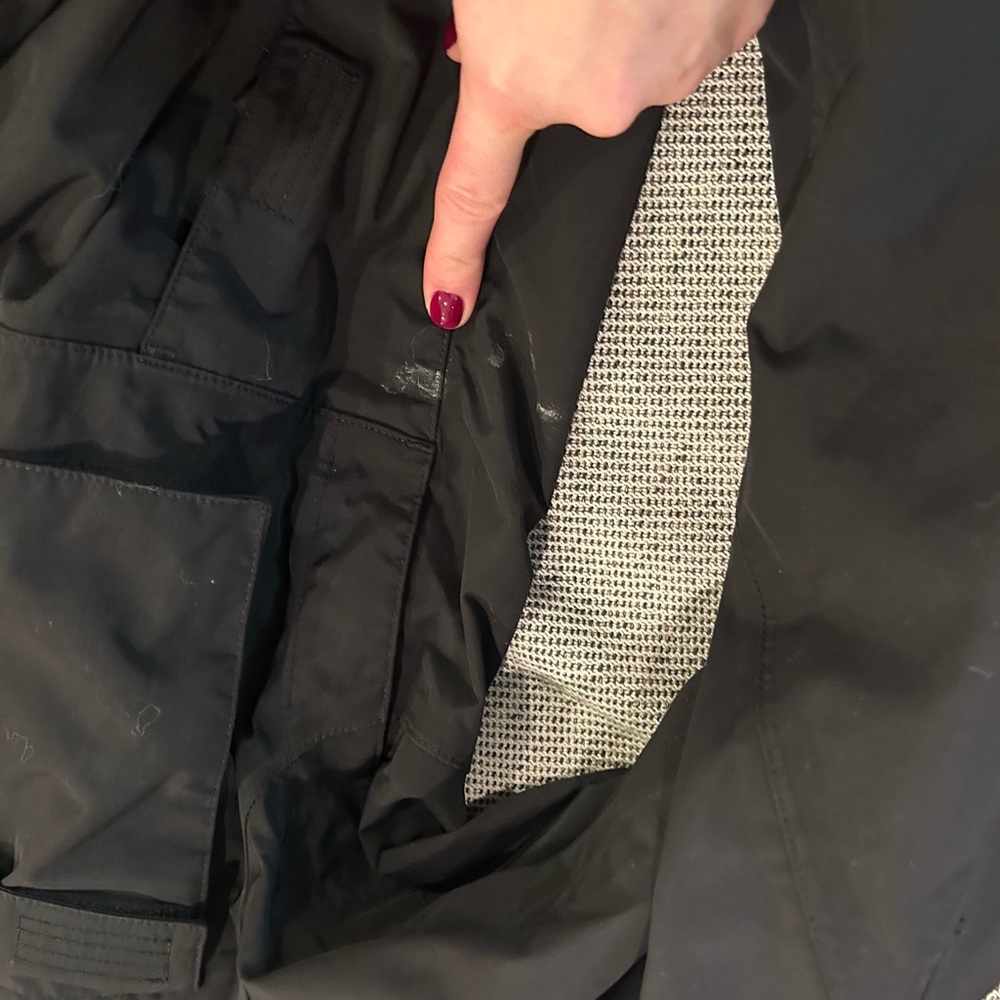 North Face HyVent multi-pocket jacket - Picture 4 of 12